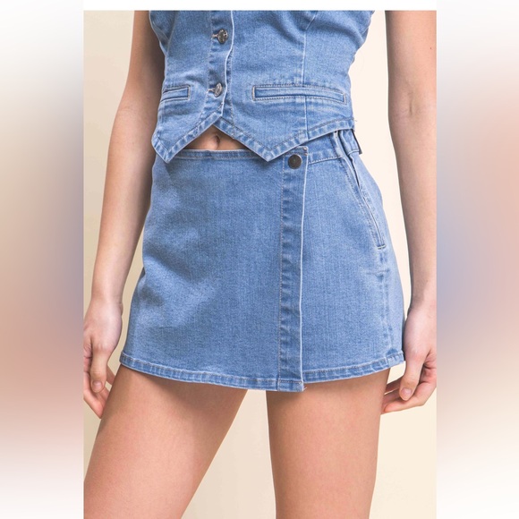 27 Denim Snap-On Button Skorts - Picture 2 of 3